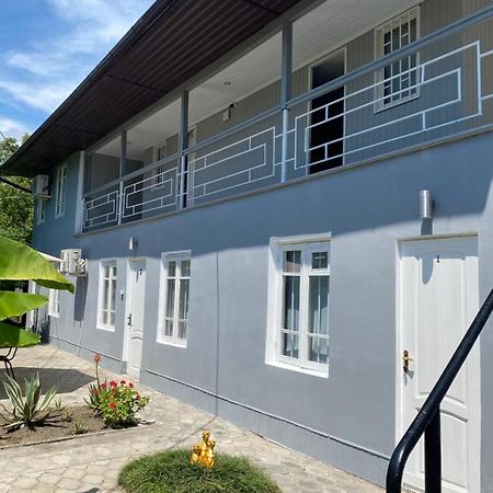 Гостевой Дом «Green Garden» Sukhumi Exteriör bild